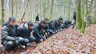 کشف تونل زیرزمینی قاچاق مهاجران در مرز لهستان