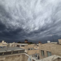 روز نهم جنگ در تهران؛ از دود سیاه آسمان تا آواربرداری، اسکان و خدمات شهری