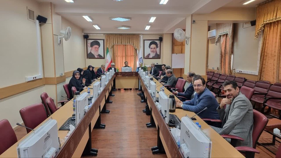 تأکید مدیر درمان تأمین‌اجتماعی اصفهان بر نقش محوری گزینش در سلامت اداری