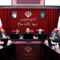 تاکید پزشکیان بر افزایش اعتبار کالابرگ شش دهک درآمدی