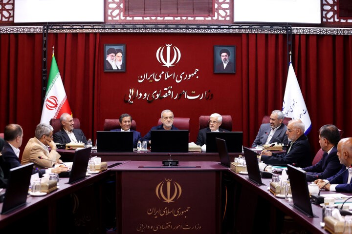 تاکید پزشکیان بر افزایش اعتبار کالابرگ شش دهک درآمدی