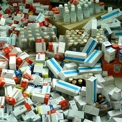 داروخانه‌های متخلف؛ نوک کوه یخ فساد در بازار دارو