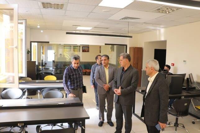 بازدید مدیرکل تعاون، کار و رفاه اجتماعی گیلان از کارخانه نوآوری