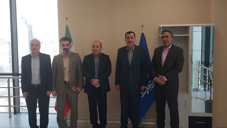 بانک تجارت پای کار اجرای «هم‌گام» در خوزستان آمد