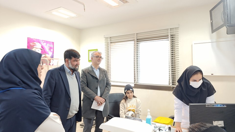 ارزیابی خدمات درمانی کلینیک شهید شهبازی با حضور مدیر درمان تامین‌اجتماعی همدان
