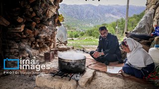 معلم دهکده