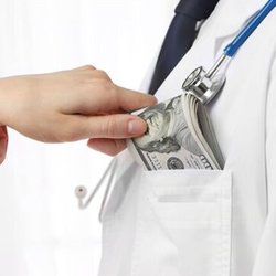 زیرمیزی چگونه از یک تخلف به هنجاری پذیرفته‌شده تبدیل شد؟