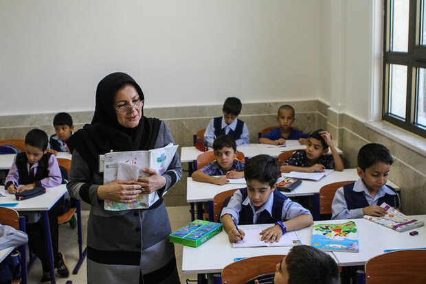 تحصیل هر دانش‌آموز در مدارس دولتی تا ۴۰ میلیون تومان هزینه دارد