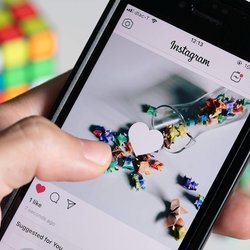 نگاهی به نقش اینفلوئنسرها بر زندگی مردم؛ لایک‌بگیران فرهنگ‌ساز