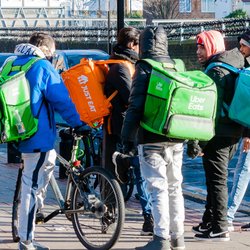 کار در سایه الگوریتم‌ها؛ قانون کار چگونه باید به اقتصاد دیجیتال پاسخ دهد؟