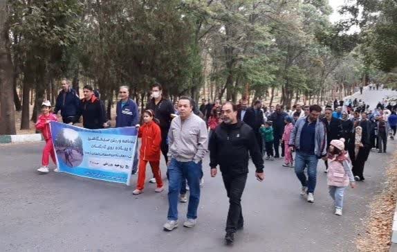 «صبح و نشاط» تأمین اجتماعی زنجان در پارک ملت برگزار شد