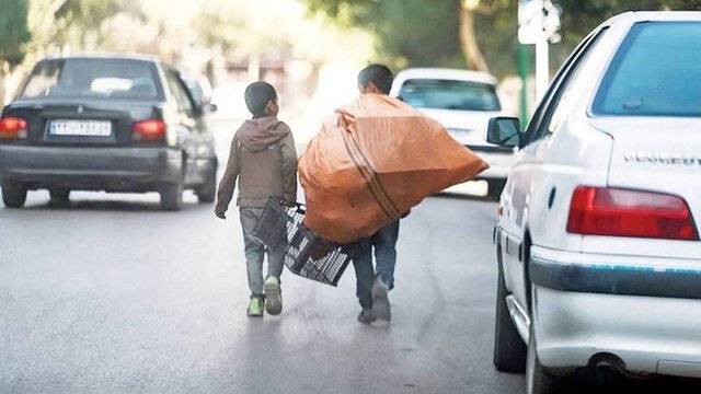 کودکی‌هایی که در خیابان جا مانده است