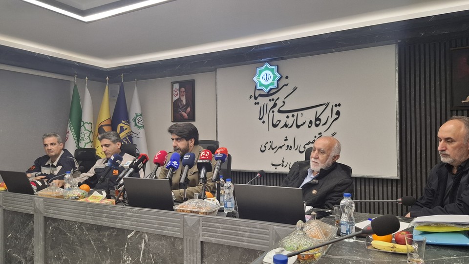 زیر زمینِ شلوغ تهران؛ نقشه تازه مترو