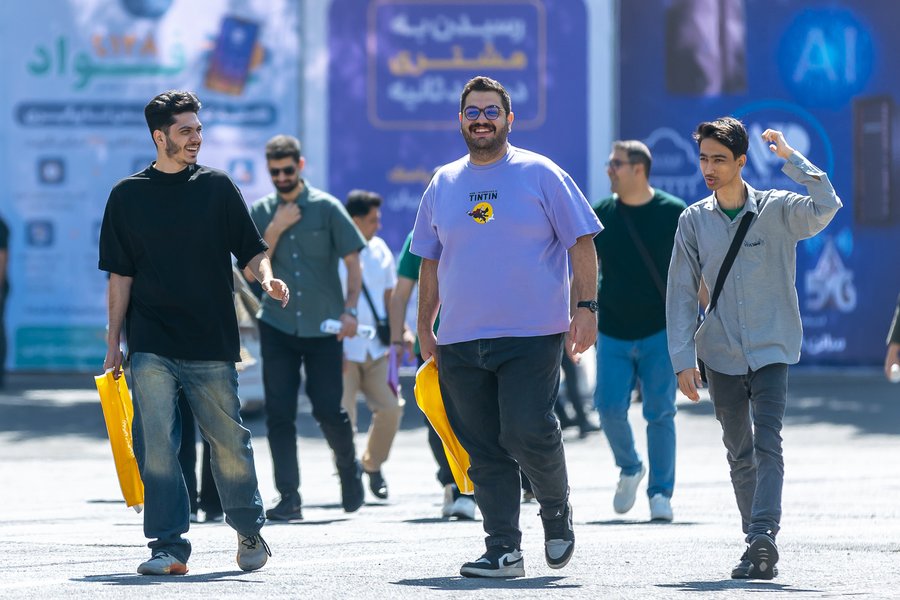 جوانان در الکامپ (8).jpg