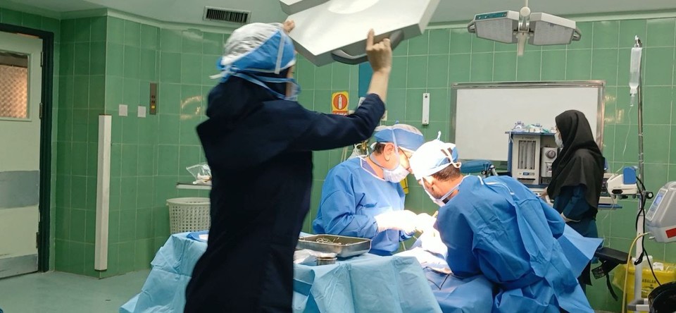 افتتاح رسمی درمانگاه تامین اجتماعی آبدانان با حضور معاون درمان سازمان