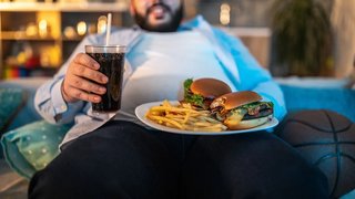 چالش افزایش وزن، جان مربی فیتنس را گرفت