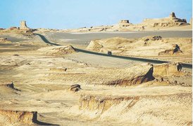 سایه سنگین کویر