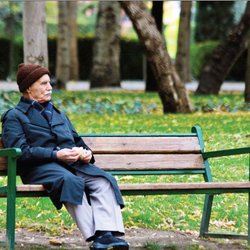 ایران در آستانه سالمندی؛ کمبود ۲۵۰۰ متخصص و مراکز نگهداری /  ۵ هزار سالمند سرراهی داریم