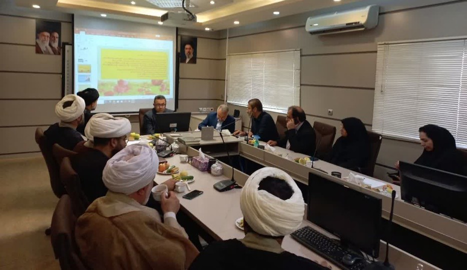 تأکید بر نهادینه‌سازی فرهنگ نماز در مراکز درمانی تأمین اجتماعی زنجان