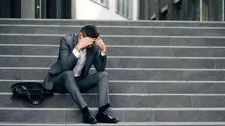 گزارش تازه جاب‌ویژن از بازار کار؛ بیکاری نیمی از کارجویان به دلیل جنگ