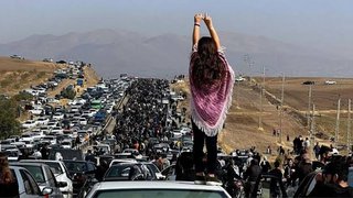 یأس و نداشتن چشم‌انداز؛ آنچه از ۱۴۰۱ به ۱۴۰۴ آمد و منفجر شد