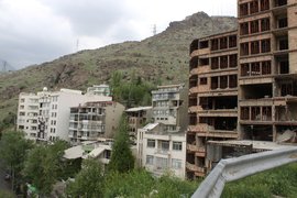 برخورد با ساخت‌وساز غیرمجاز در حریم تهران ادامه دارد