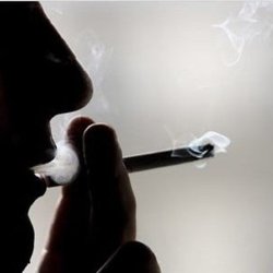 هشدار سازمان بهزیستی درباره کاهش سن اعتیاد در ایران