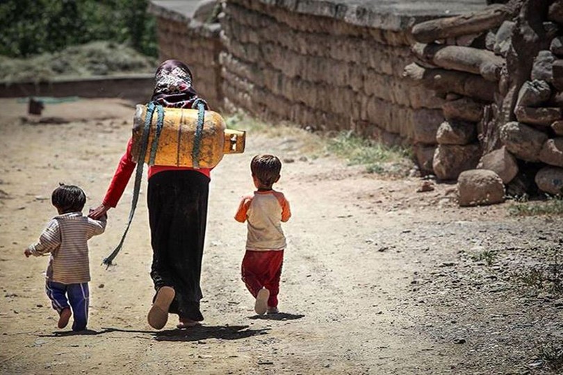 شاخص‌های عدالت اجتماعی در دهه‌ گذشته؛ چرا کیک بزرگ‌ترِ اقتصاد سفره‌ها را کوچک‌تر کرد؟