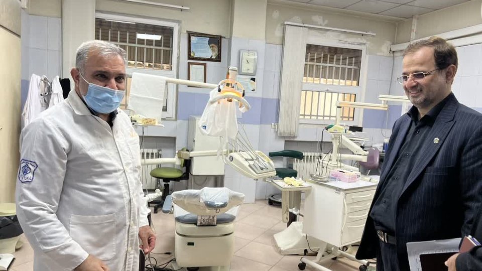 رشد 26 درصدی خدمات دندانپزشکی در مراکز درمانی تامین‌اجتماعی قم