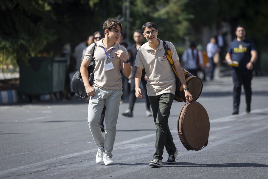 جوانان در الکامپ (9).jpg