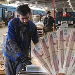 قدرت خرید کارگران در سراشیبی تورم؛ دستمزد، کالابرگ و مسکن در کانون تصمیم‌سازی‌ها