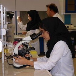 کمبود منابع و فرسودگی نیروها تهدیدی برای کیفیت خدمات آزمایشگاهی است