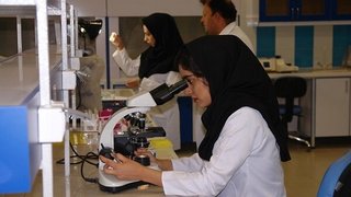 کمبود منابع و فرسودگی نیروها تهدیدی برای کیفیت خدمات آزمایشگاهی است