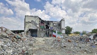 آسیب ۳۲۰ مدرسه تهران در جنگ سوم