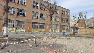 بازسازی فوری مدارس آسیب‌دیده جنگ  آغاز شد