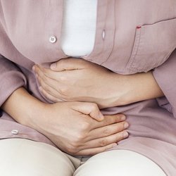 از دردهای فلج‌کننده تا بی‌اعتنایی اجتماعی؛ رنج پنهان زنان مبتلا به اندومتریوز